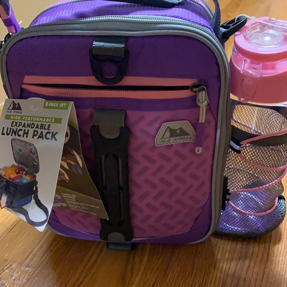 Lunch bag.